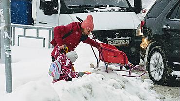 26 декабря 2019 г., Барнаул. Екатерина Смолихина   Штурмуем сугробы. Как Барнаул завалило рекордным количеством снега