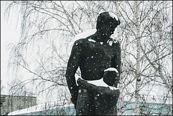 26 декабря 2019 г., Барнаул. Екатерина Смолихина   Штурмуем сугробы. Как Барнаул завалило рекордным количеством снега