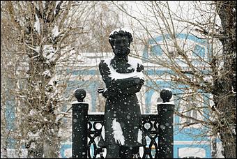 26 декабря 2019 г., Барнаул. Екатерина Смолихина   Штурмуем сугробы. Как Барнаул завалило рекордным количеством снега