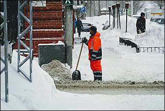 26 декабря 2019 г., Барнаул. Екатерина Смолихина   Штурмуем сугробы. Как Барнаул завалило рекордным количеством снега