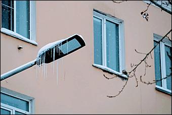 26 декабря 2019 г., Барнаул. Екатерина Смолихина   Штурмуем сугробы. Как Барнаул завалило рекордным количеством снега