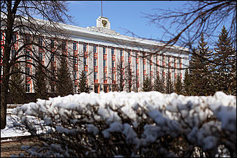 16 апреля 2019 г., Барнаул. Екатерина Смолихина   Зима вернулась: фотографии заснеженного Барнаула под апрельским солнцем