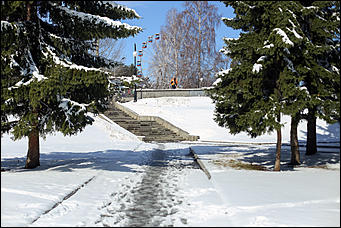 16 апреля 2019 г., Барнаул. Екатерина Смолихина   Зима вернулась: фотографии заснеженного Барнаула под апрельским солнцем