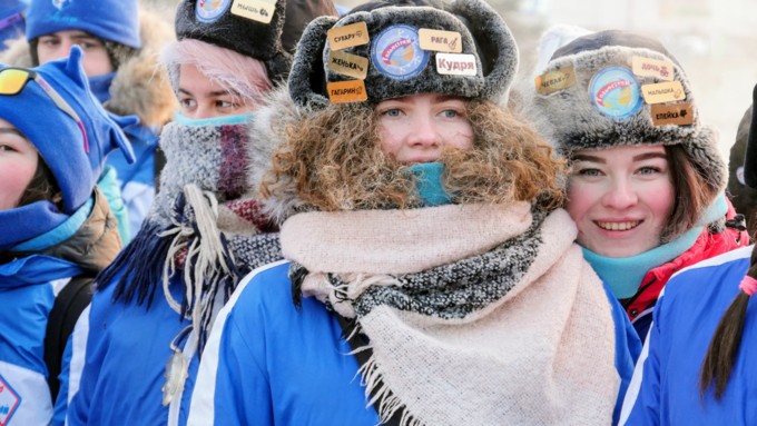 31 января 2020 г., Барнаул. Екатерина Смолихина   На борьбу со снегом. Как в Барнауле стартовала акция "Снежный десант"