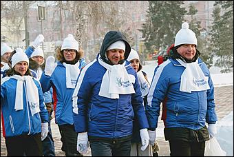 31 января 2020 г., Барнаул. Екатерина Смолихина   На борьбу со снегом. Как в Барнауле стартовала акция "Снежный десант"