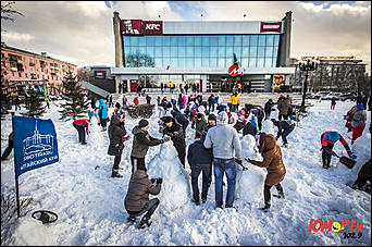 13 январь 2015 г., Барнаул   Фестиваль "102,9 снеговика от Юмор FM Барнаул"