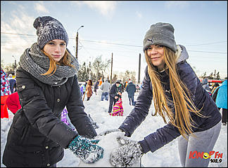 13 январь 2015 г., Барнаул   Фестиваль "102,9 снеговика от Юмор FM Барнаул"