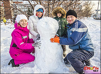 13 январь 2015 г., Барнаул   Фестиваль "102,9 снеговика от Юмор FM Барнаул"