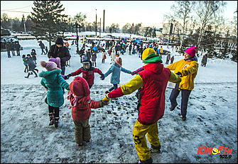13 январь 2015 г., Барнаул   Фестиваль "102,9 снеговика от Юмор FM Барнаул"