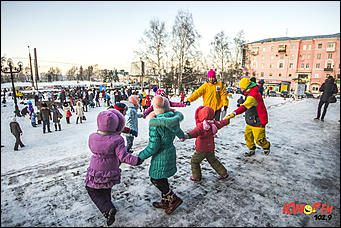 13 январь 2015 г., Барнаул   Фестиваль "102,9 снеговика от Юмор FM Барнаул"