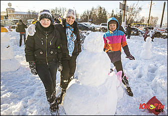 13 январь 2015 г., Барнаул   Фестиваль "102,9 снеговика от Юмор FM Барнаул"