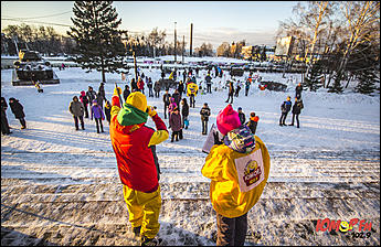 13 январь 2015 г., Барнаул   Фестиваль "102,9 снеговика от Юмор FM Барнаул"