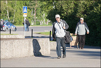 19 мая 2016  © Амител Вячеслав Мельников   "Стрелять без предупреждения!": как "спасали" заложников в Барнауле. Фоторассказ