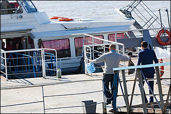 19 мая 2016  © Амител Вячеслав Мельников   "Стрелять без предупреждения!": как "спасали" заложников в Барнауле. Фоторассказ