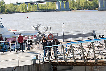 19 мая 2016  © Амител Вячеслав Мельников   "Стрелять без предупреждения!": как "спасали" заложников в Барнауле. Фоторассказ