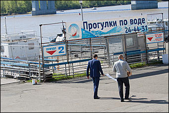 19 мая 2016  © Амител Вячеслав Мельников   "Стрелять без предупреждения!": как "спасали" заложников в Барнауле. Фоторассказ