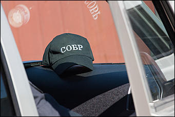 19 мая 2016  © Амител Вячеслав Мельников   "Стрелять без предупреждения!": как "спасали" заложников в Барнауле. Фоторассказ