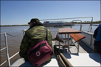 19 мая 2016  © Амител Вячеслав Мельников   "Стрелять без предупреждения!": как "спасали" заложников в Барнауле. Фоторассказ