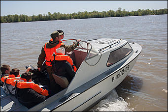 19 мая 2016  © Амител Вячеслав Мельников   "Стрелять без предупреждения!": как "спасали" заложников в Барнауле. Фоторассказ