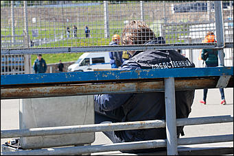 19 мая 2016  © Амител Вячеслав Мельников   "Стрелять без предупреждения!": как "спасали" заложников в Барнауле. Фоторассказ