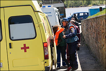 19 мая 2016  © Амител Вячеслав Мельников   "Стрелять без предупреждения!": как "спасали" заложников в Барнауле. Фоторассказ