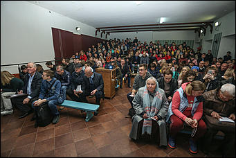 29 мая 2018 г., Барнаул. Екатерина Смолихина    "Горячая" "Спичка": как прошли резонансные публичные слушания в Барнауле