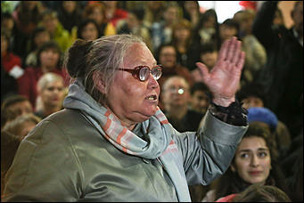 29 мая 2018 г., Барнаул. Екатерина Смолихина    "Горячая" "Спичка": как прошли резонансные публичные слушания в Барнауле