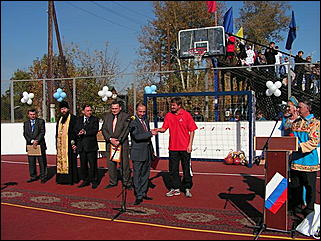 6 октября 2008 г., Тальменка   Открытие новой детской площадки в районном центре Тальменка