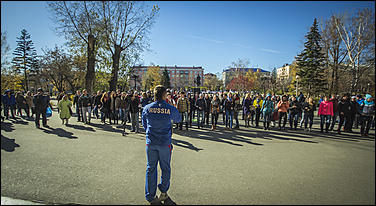 Барнаул   Акция  DFM «ЗаряDка со звездой»