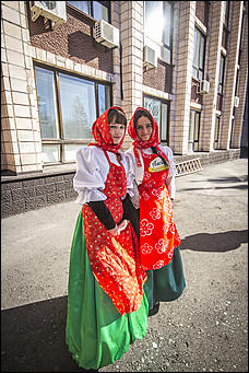 Барнаул   Акция  DFM «ЗаряDка со звездой»