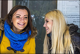 Барнаул   Акция  DFM «ЗаряDка со звездой»