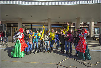 Барнаул   Акция  DFM «ЗаряDка со звездой»