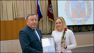 17 февраль 2016 г., Барнаул  © Амител Вячеслав Мельников   Губернатор вручил денежные награды лучшим тренерам и спортсменам края