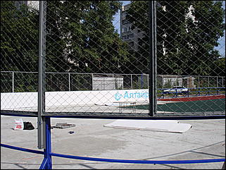22 августа 2008 г., Барнаул   «Газпром-детям»: в Барнауле строят современную спортплощадку