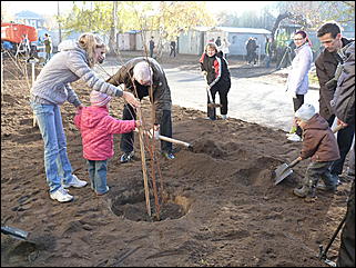 15 октября 2011 г., Барнаул   Общегородской субботник в Барнауле