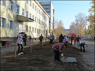 15 октября 2011 г., Барнаул   Общегородской субботник в Барнауле