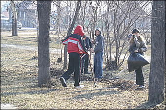 24 апреля 2010 г., Барнаул   Общегородской субботник в Барнауле
