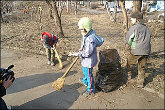 24 апреля 2010 г., Барнаул   Общегородской субботник в Барнауле