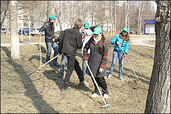 24 апреля 2010 г., Барнаул   Общегородской субботник в Барнауле