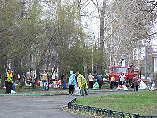 23 апреля 2011 г., Барнаул   Общегородской субботник в Барнауле