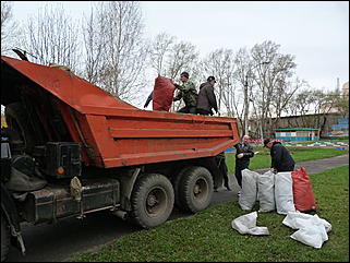 23 апреля 2011 г., Барнаул   Общегородской субботник в Барнауле
