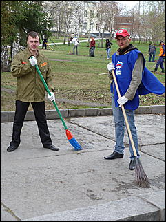 23 апреля 2011 г., Барнаул   Общегородской субботник в Барнауле