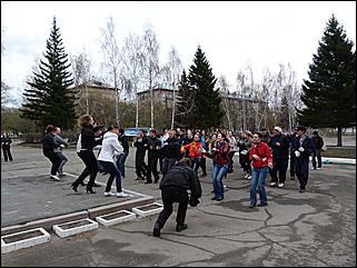 23 апреля 2011 г., Барнаул   Общегородской субботник в Барнауле