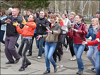 23 апреля 2011 г., Барнаул   Общегородской субботник в Барнауле