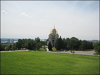 2 февраля 2010 г., Барнаул   Памятник-ансамбль «Героям Сталинградской битвы» на Мамаевом кургане в Волгограде