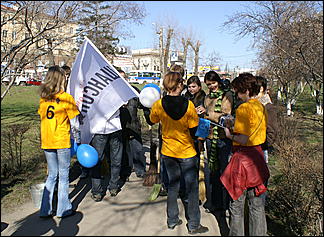 21 апреля 2007 г., Барнаул   В Барнауле прошел общегородской субботник