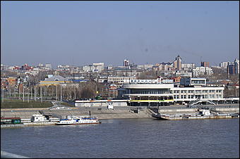 21 апреля 2007 г., Барнаул   В Барнауле прошел общегородской субботник