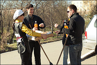 21 апреля 2012 г., Барнаул   Субботник с "Радио Шансон Барнаул" (101,9 FM)