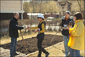 21 апреля 2012 г., Барнаул   Субботник с "Радио Шансон Барнаул" (101,9 FM)