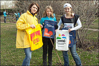 21 апреля 2012 г., Барнаул   Субботник с "Радио Шансон Барнаул" (101,9 FM)